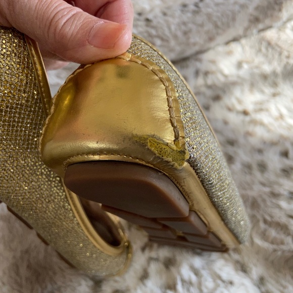 MICHAEL Michael Kors gold flats good condition size 9 - Picture 6 of 9